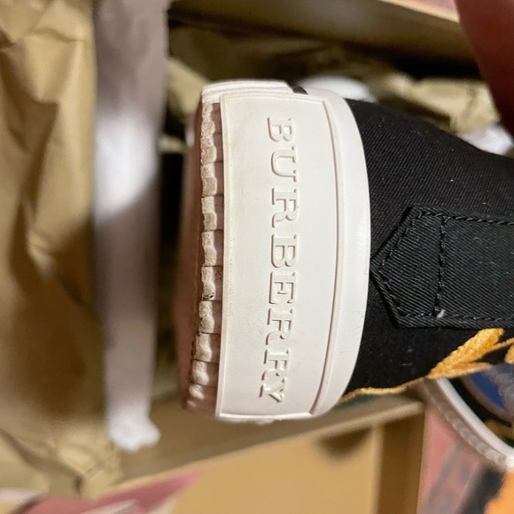 Burberry High Top Sneakers - Picture 5 of 9